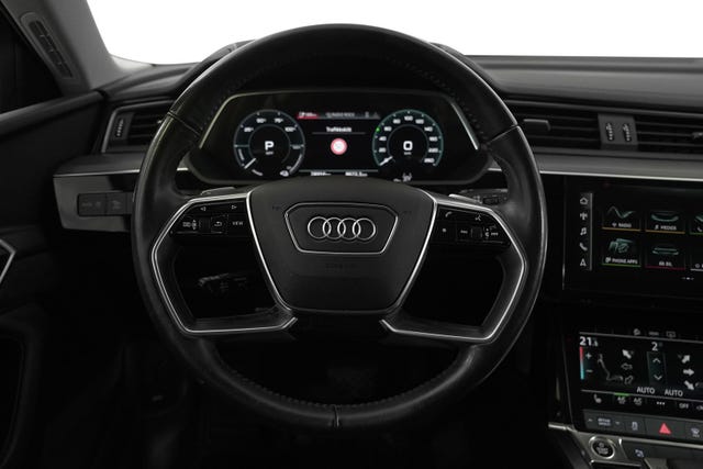 2021 AUDI E-TRON - 11