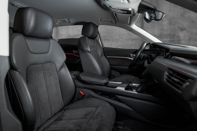 WAUZZZGE1MB045426 2021 AUDI E-TRON-5