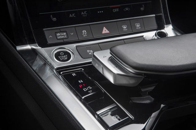2021 AUDI E-TRON - 11