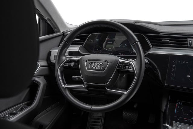 2021 AUDI E-TRON - 15