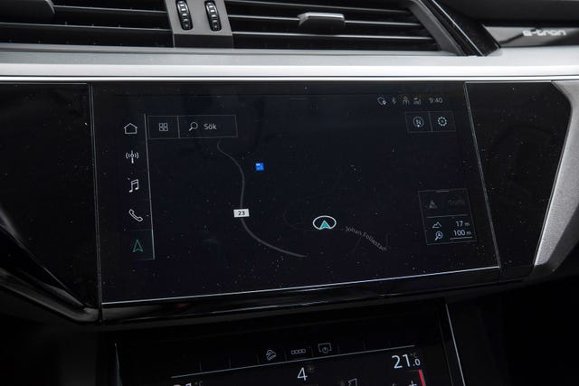 2021 AUDI E-TRON - 21