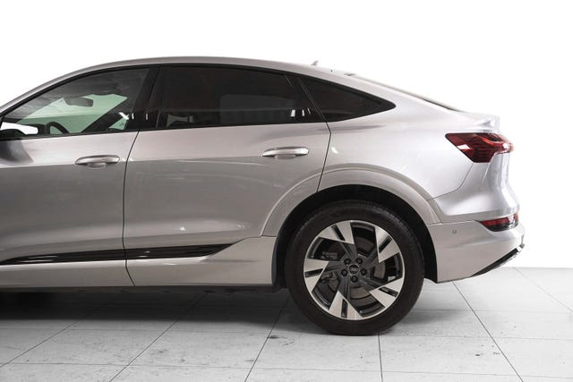 2021 AUDI E-TRON - 9
