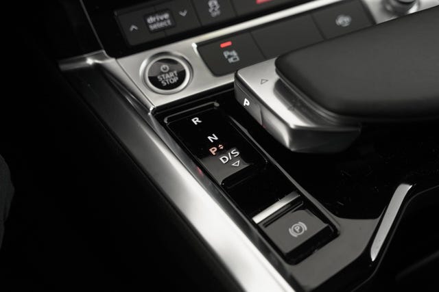 2021 AUDI E-TRON - 24