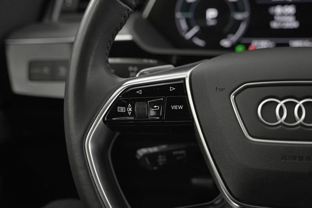 2021 AUDI E-TRON - 12