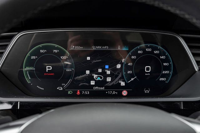 2021 AUDI E-TRON - 16