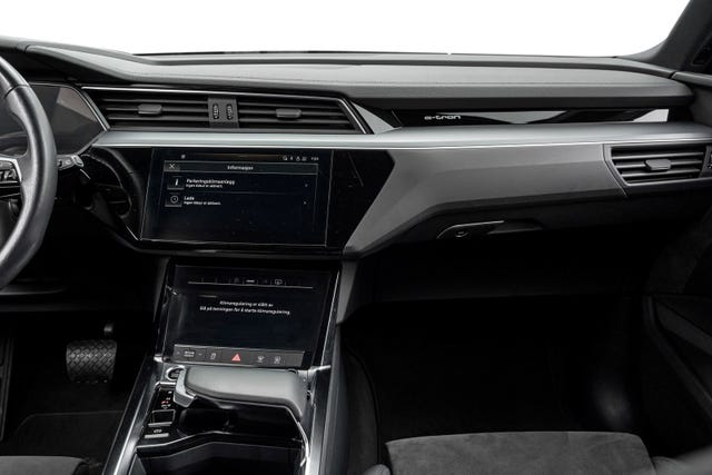 2021 AUDI E-TRON - 20