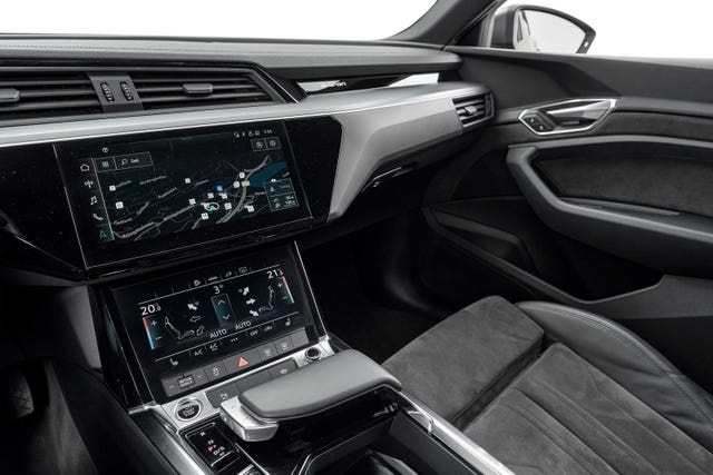 2021 AUDI E-TRON - 18