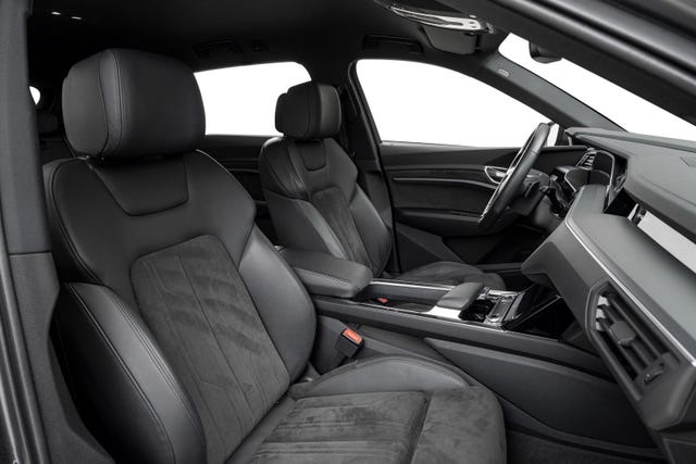 2021 AUDI E-TRON - 27