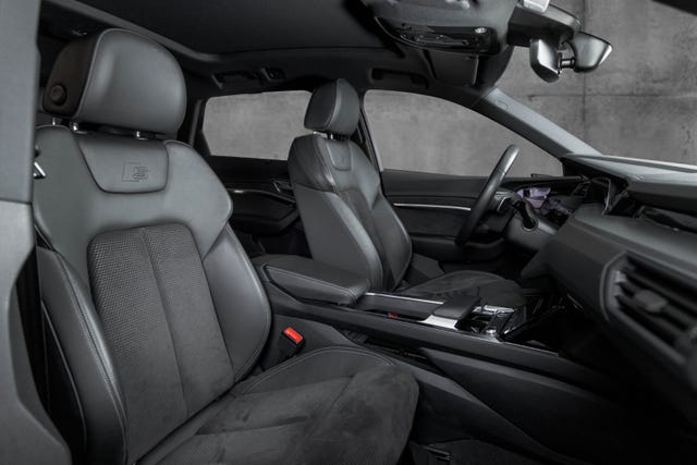 2021 AUDI E-TRON - 11