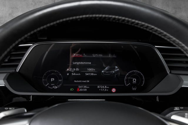 2021 AUDI E-TRON - 26