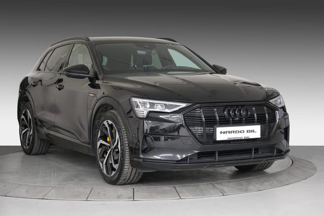 WAUZZZGE3MB039899 2021 AUDI E-TRON-1