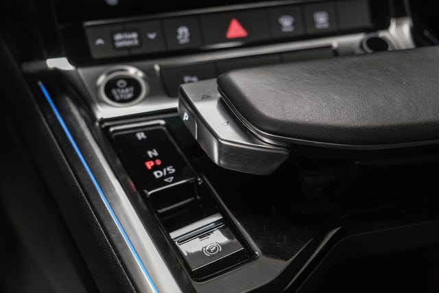 2021 AUDI E-TRON - 21