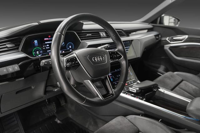 2021 AUDI E-TRON - 17