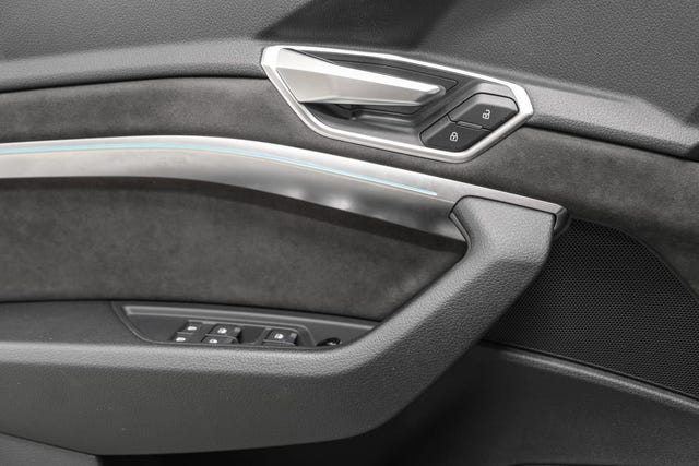 2021 AUDI E-TRON - 11