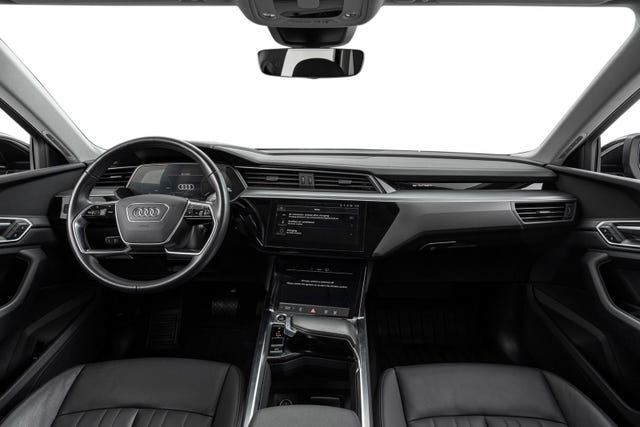 2021 AUDI E-TRON - 10