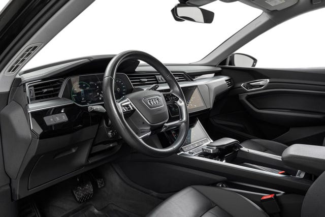 2021 AUDI E-TRON - 9