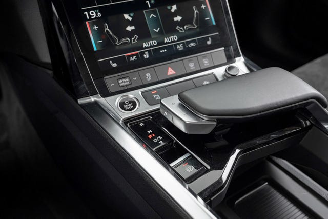 2021 AUDI E-TRON - 16