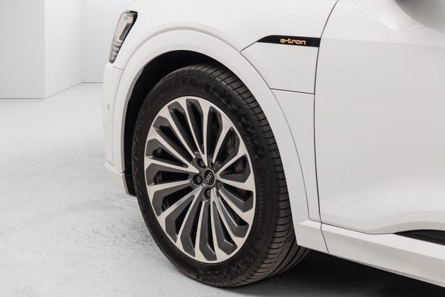 2021 AUDI E-TRON - 7