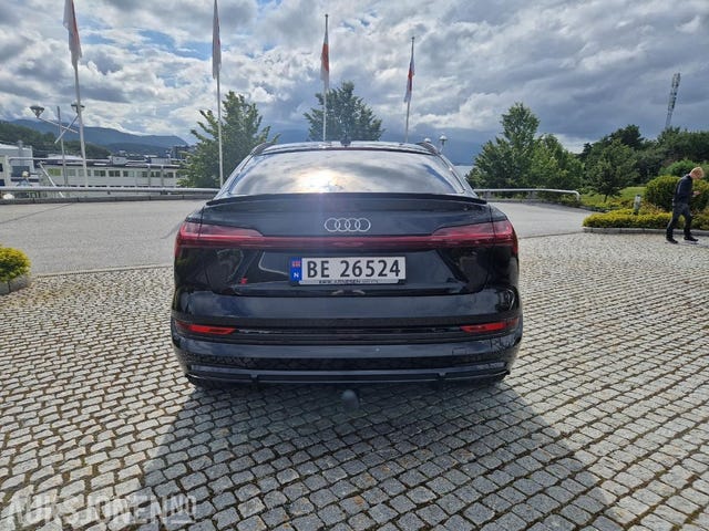 WAUZZZGE8MB017316 2021 AUDI E-TRON-5