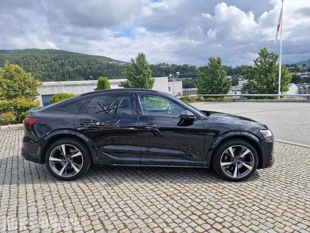 WAUZZZGE8MB017316 2021 AUDI E-TRON-2