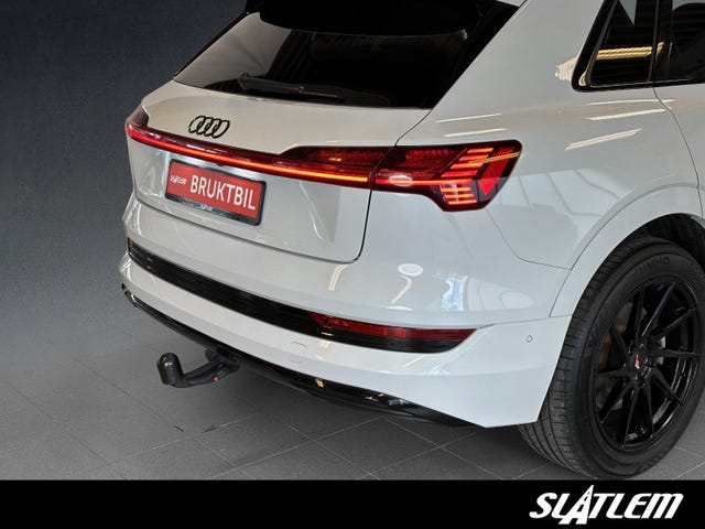 2021 AUDI E-TRON - 12