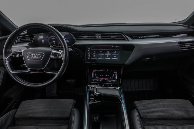 2021 AUDI E-TRON - 30