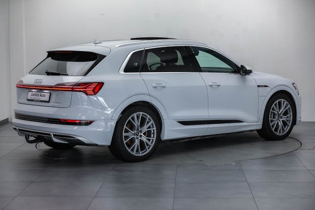 2021 AUDI E-TRON - 11