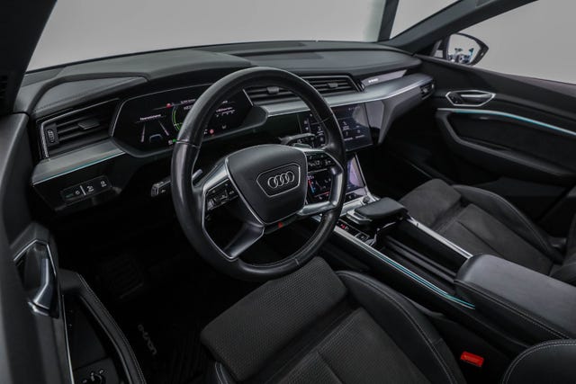 2021 AUDI E-TRON - 28