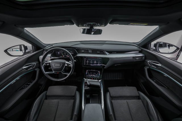2021 AUDI E-TRON - 31