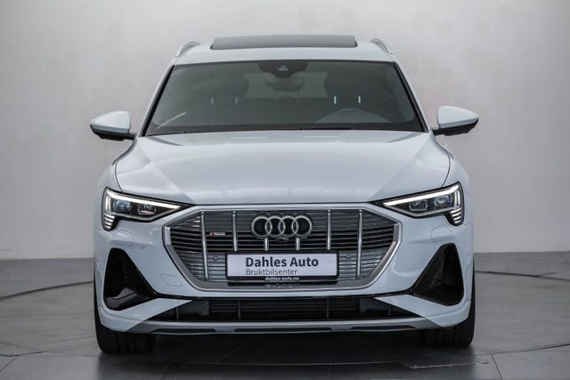 WAUZZZGE2MB028294 2021 AUDI E-TRON-2