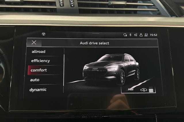 2021 AUDI E-TRON - 31