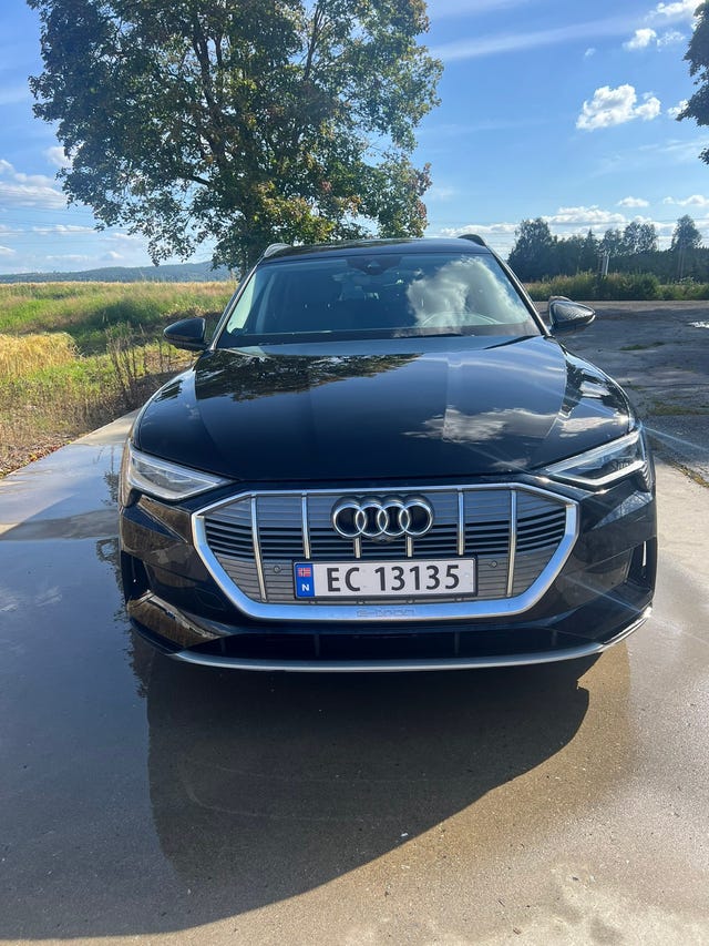 WAUZZZGE0MB009727 2021 AUDI E-TRON-3