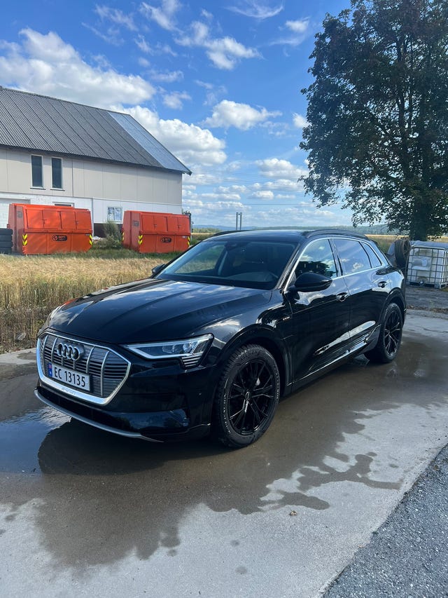 WAUZZZGE0MB009727 2021 AUDI E-TRON-5