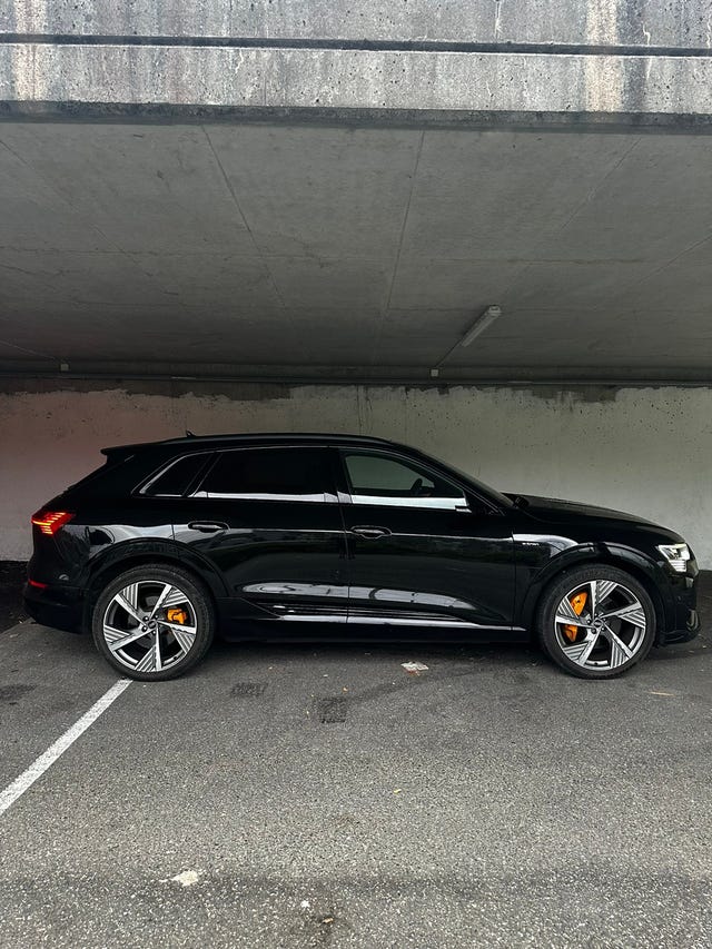 WAUZZZGEXMB044548 2021 AUDI E-TRON-3
