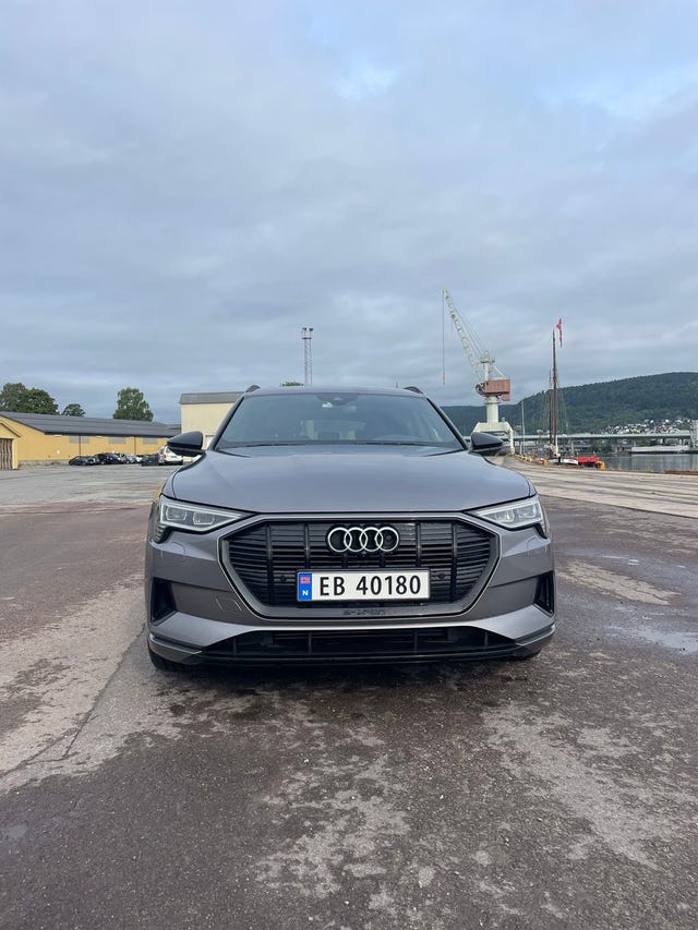 WAUZZZGE2LB021506 2020 AUDI E-TRON-4