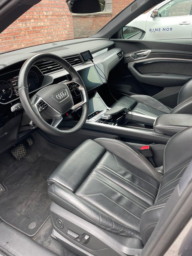 2020 AUDI E-TRON - 11