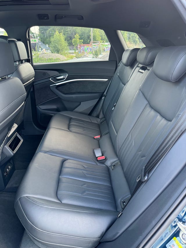 2020 AUDI E-TRON - 29