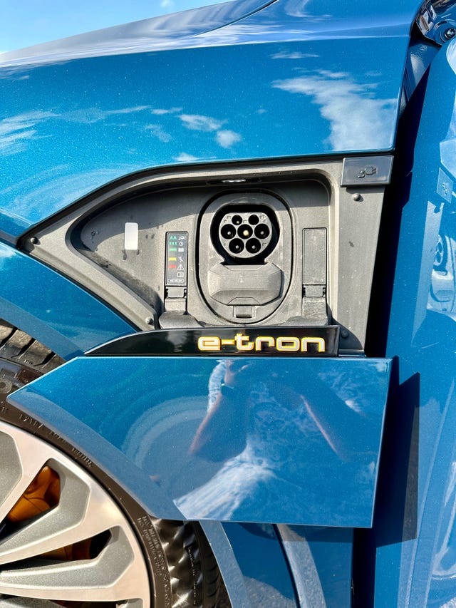 2020 AUDI E-TRON - 40