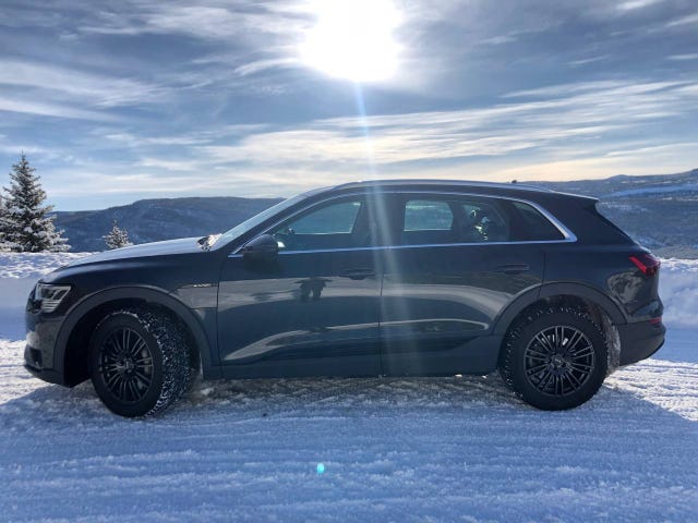 WAUZZZGE2LB002163 2020 AUDI E-TRON-3