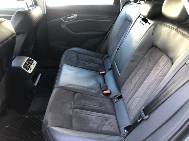 WAUZZZGE2LB002163 2020 AUDI E-TRON-5