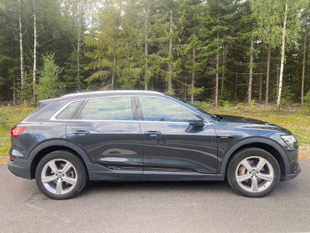 2020 AUDI E-TRON - 9