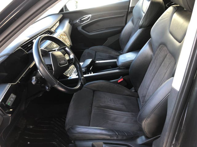 WAUZZZGE2LB002163 2020 AUDI E-TRON-4