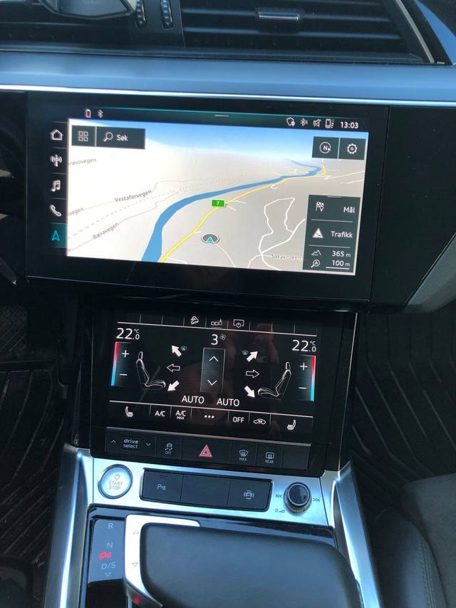 2020 AUDI E-TRON - 11