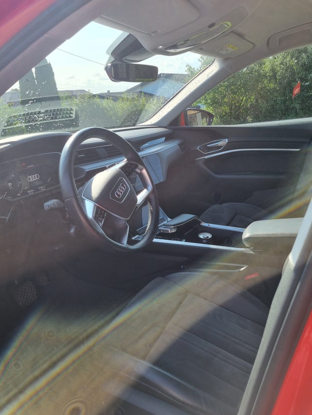 WAUZZZGE3MB033844 2021 AUDI E-TRON-4