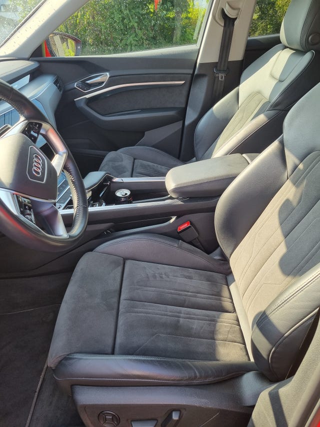 WAUZZZGE3MB033844 2021 AUDI E-TRON-5