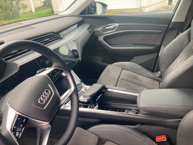 2021 AUDI E-TRON - 9