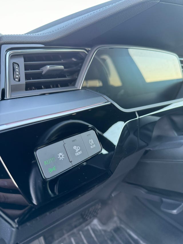 2021 AUDI E-TRON - 14