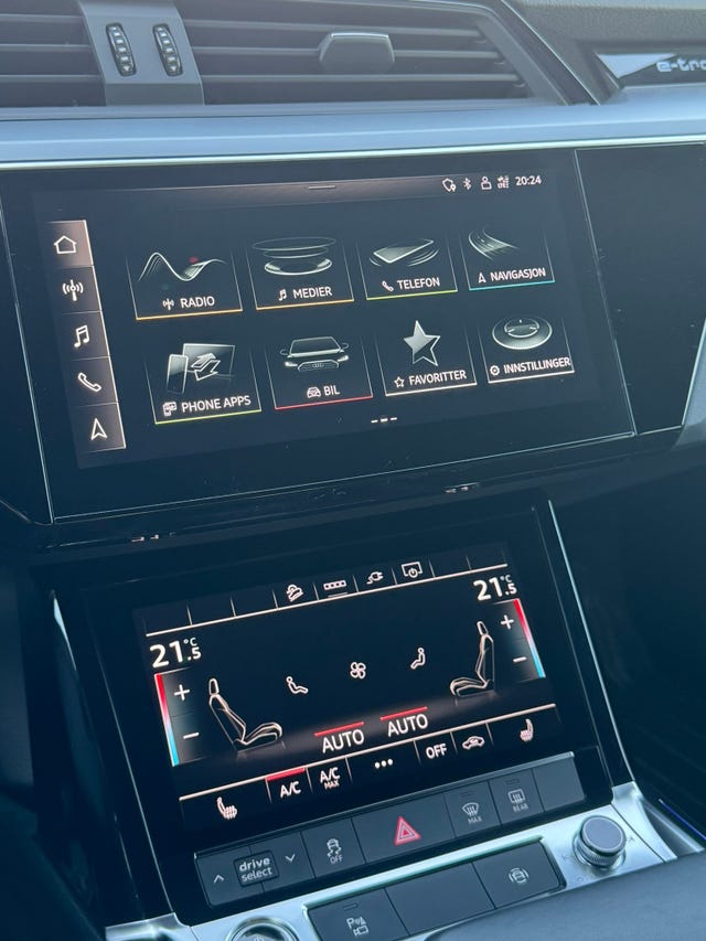 2021 AUDI E-TRON - 11