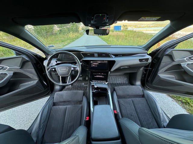 2021 AUDI E-TRON - 8