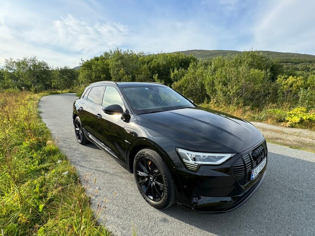 WAUZZZGE8MB045231 2021 AUDI E-TRON-0
